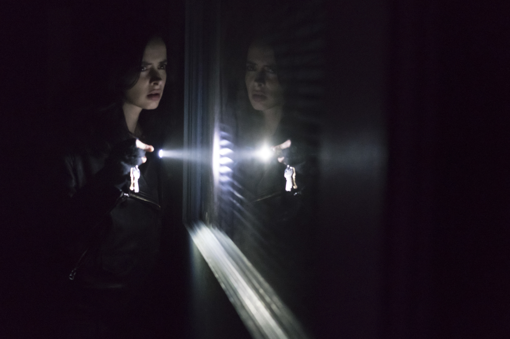 Krysten Ritter returns as Jessica Jones in season 2 / Credit: Netflix
