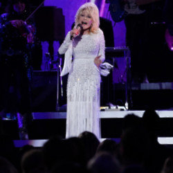 Dolly Parton calls on fans to stream 'Jolene' ahead of Beyonce cover