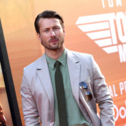 Glen Powell was shocked by Tom Cruise's commitment in 'Top Gun: Maverick'