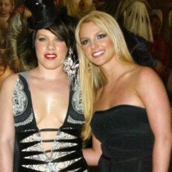 Pink feels like a big sister to Britney Spears