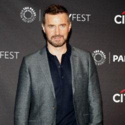 Richard Armitage is to star in Red Eye