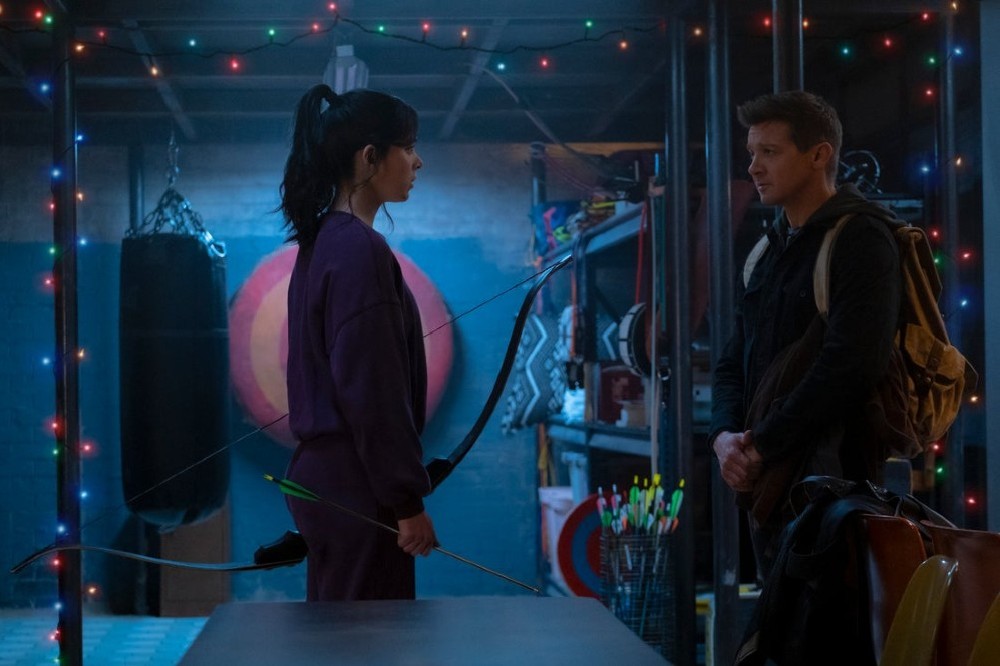 Hailee Steinfeld and Jeremy Renner in Hawkeye / Picture Credit: Marvel Studios and Disney+