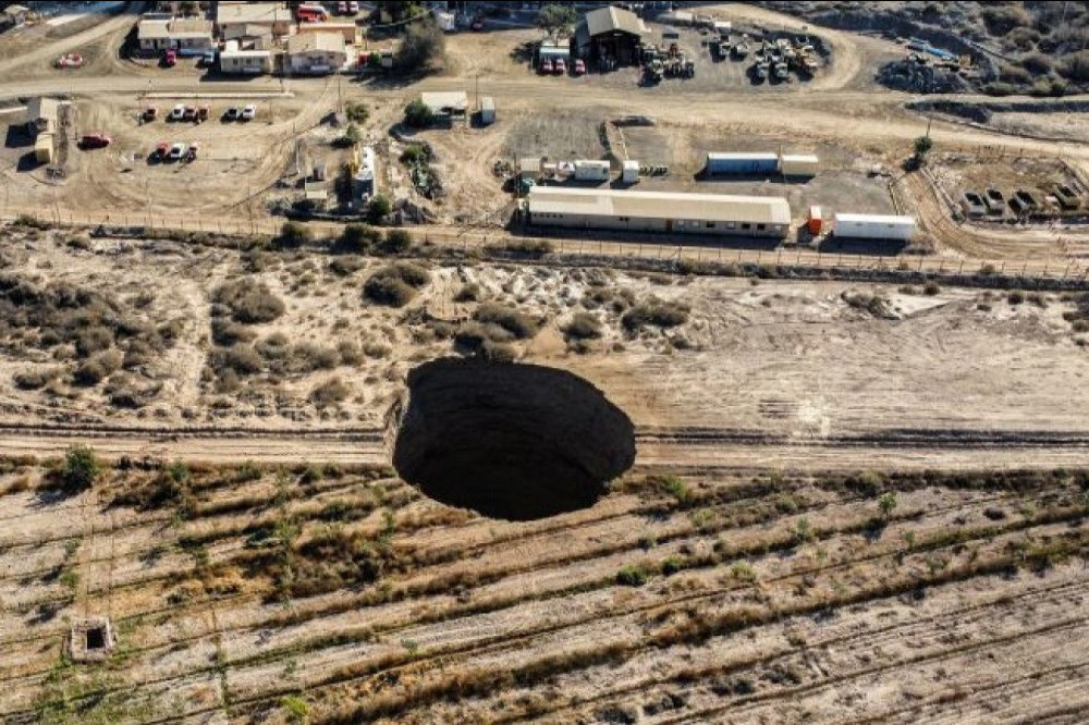 A massive sinkhole is causing mayhem in Chile