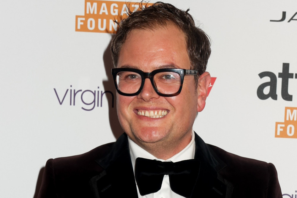 Alan Carr is to front new game show Picture Slam