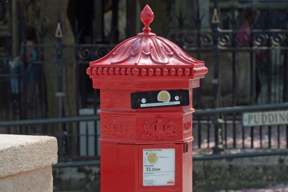 Postman sent 'threatening' notes