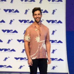 Josh Peck can sing but he's too nervous to perform on stage