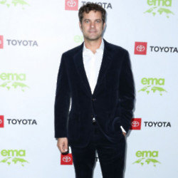 Joshua Jackson believes infidelity can be forgiven