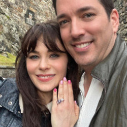 Zooey Deschanel is engaged to Jonathan Scott