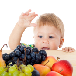 Mums and Dads Are Struggling to Get Their Kids to Eat Fruit