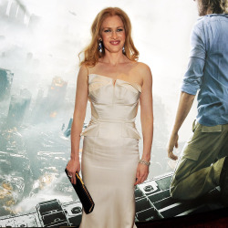 Mireille Enos chose a stunning Zac Posen gown for the première 